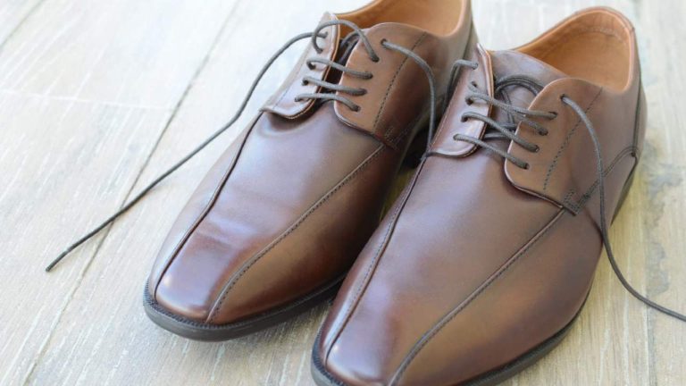 leather casual shoes