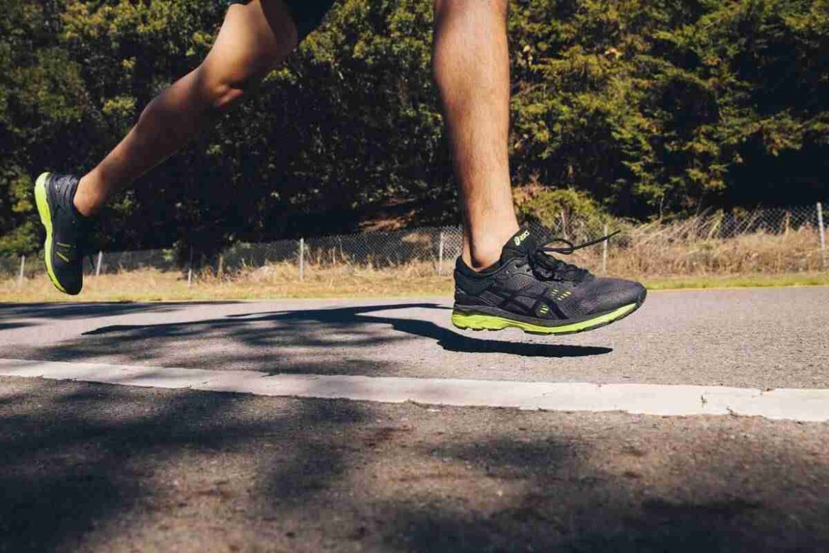 men’s running shoes on sale