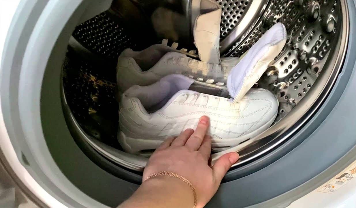  How To Clean White Leather Shoes with Bleach 