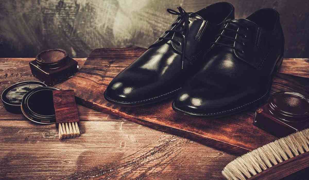  The Purchase Price of Durables leather shoes + Properties, Disadvantages And Advantages 