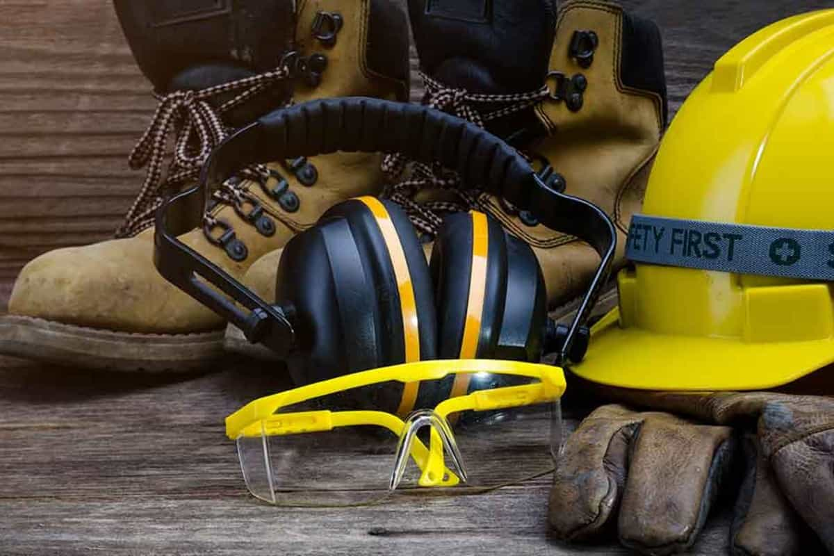  Buy Best Safety Shoes for Men + Best Price 