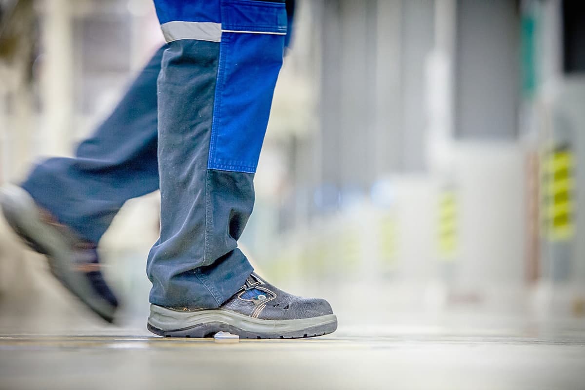  The Price of Construction Work Safety Shoes For Protection Of Feet 