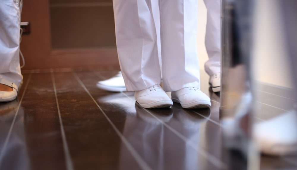  clog shoes nurses wear to stand all day 