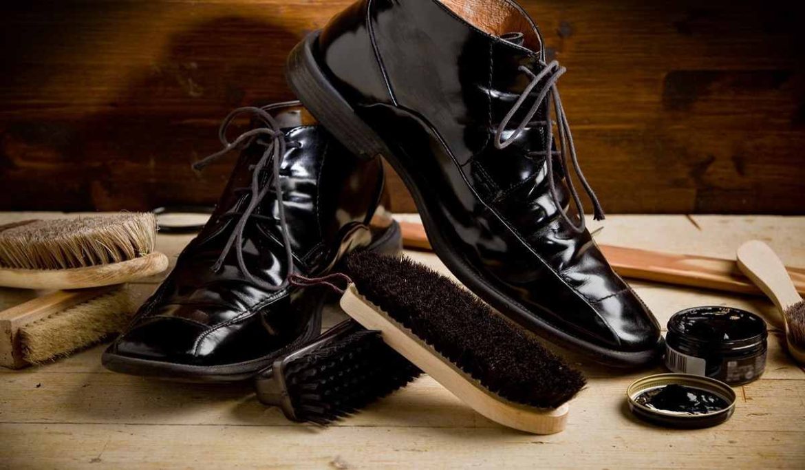 Selling black leather shoes in uk canada dubai + india