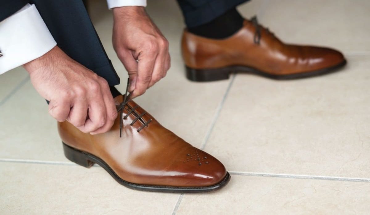  who makes the most comfortable dress shoes 