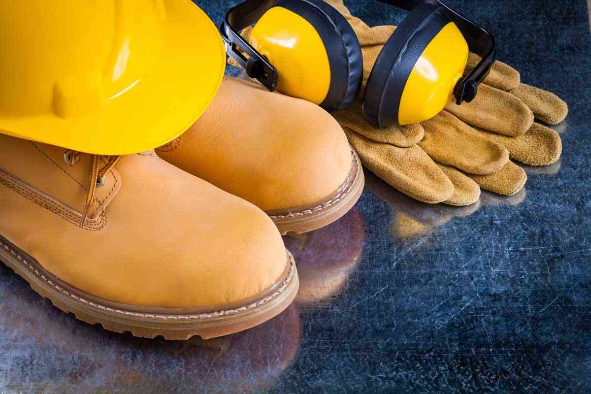  Price Of Safety Shoes For Workers 