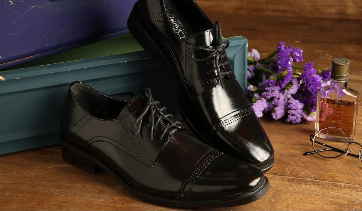  black leather shoes for men's business 