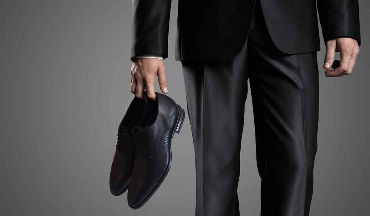  black leather shoes for men's business 