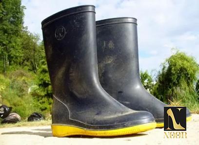 rubber boots shoes acquaintance from zero to one hundred bulk purchase prices